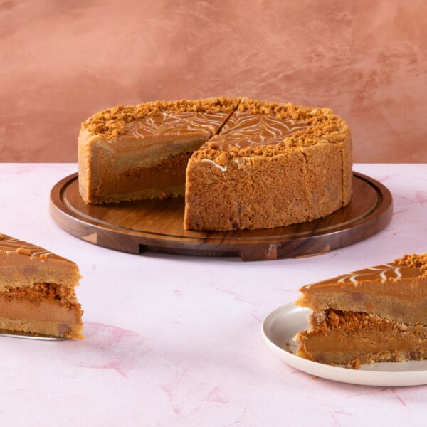 Lotus Biscoff cookie pie with sliced pieces.