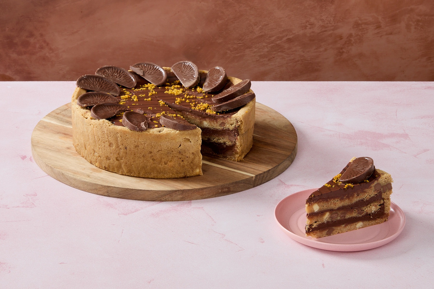 Sliced chocolate orange cookie pie